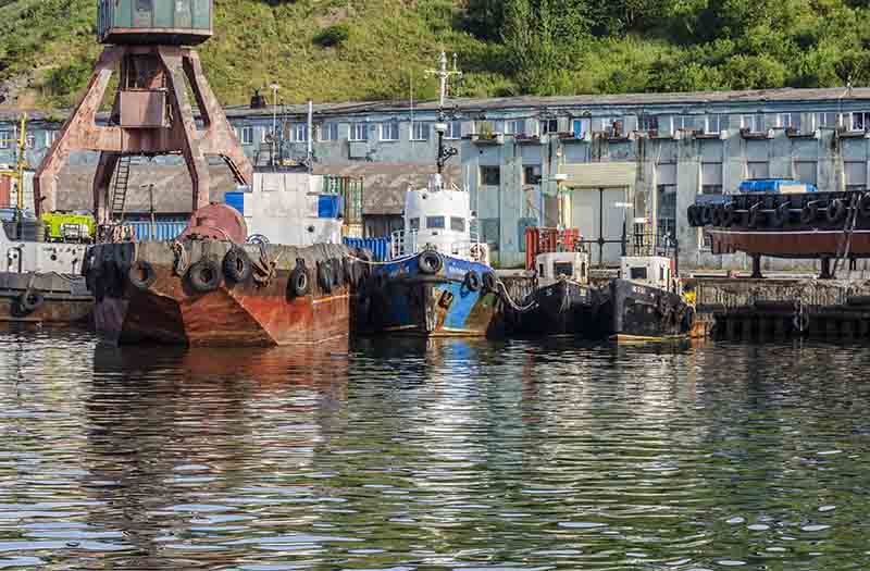129 - Rusia - Kamchatka - Petropavlovsk - puerto
